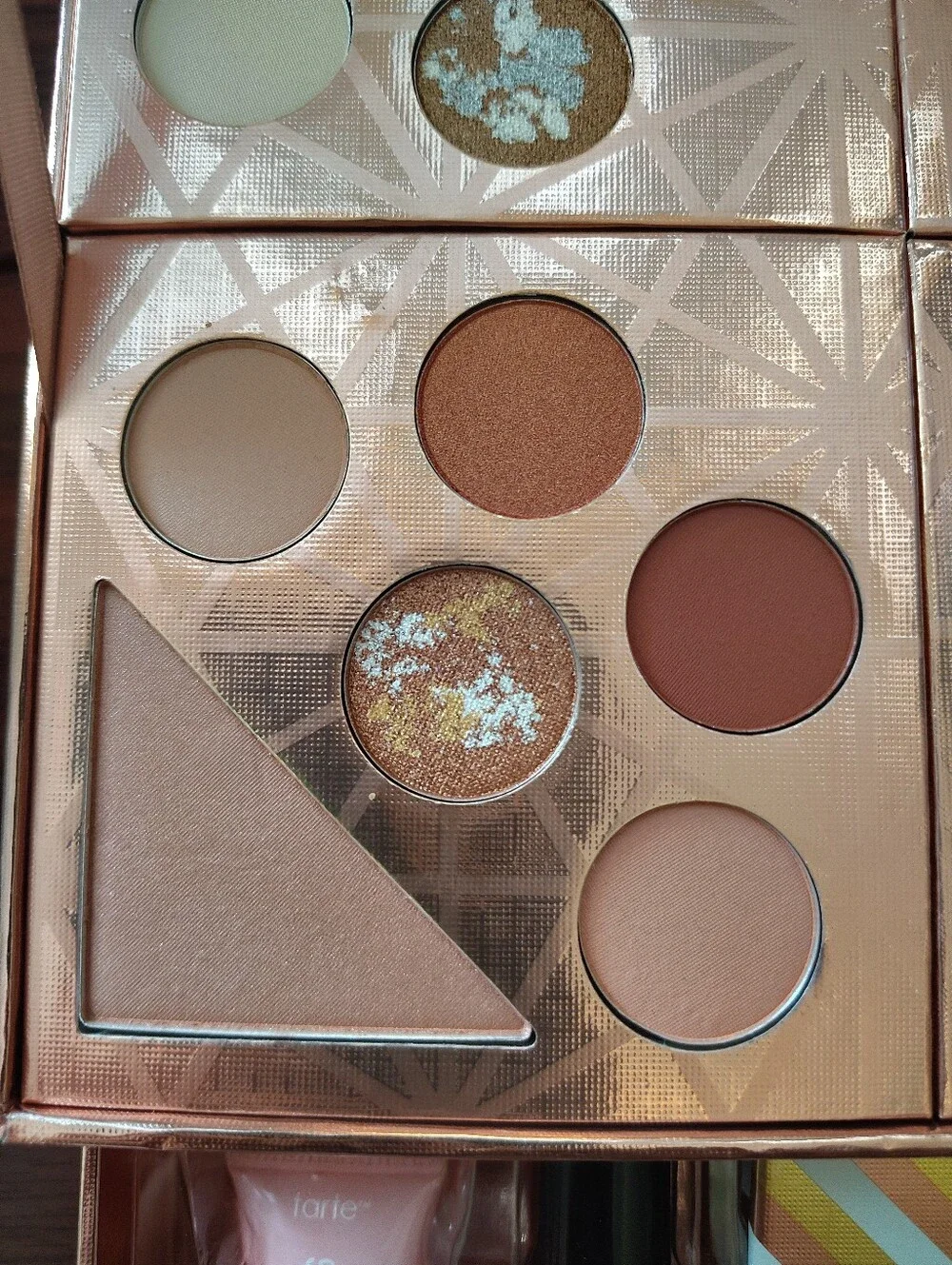 tarte set includes